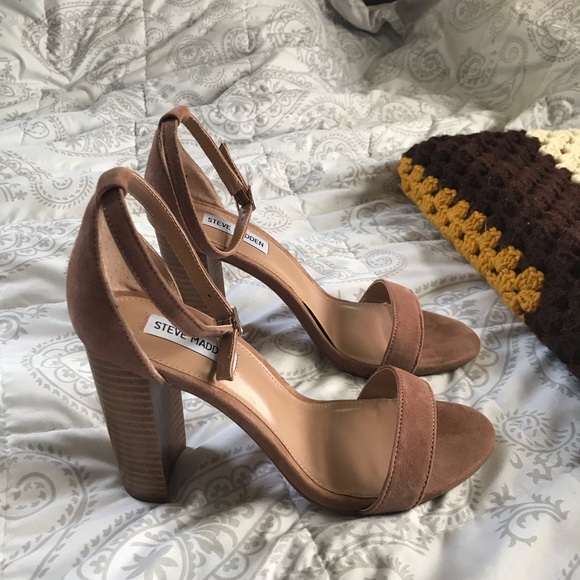 SOLD Steve Madden Carrson blush suede heels - Picture 2 of 7